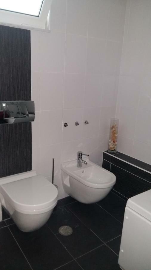 Asimelia Luxury Apartment Candia Esterno foto
